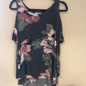 Size small-medium tee by the brand Cherish. Only worn a few times.